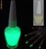 Oja de unghii fosforescenta glow in the dark , se reincarca, ideala pentru manichiura fosforescenta