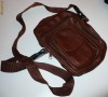 Borseta / geanta barbati, neagra, imitatie piele maro, stil postas, multe buzunare - INCAPATOARE