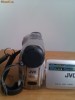 VAND CAMERA VIDEO JVC GR -D245E CU GEANTA SI TOATE ACCESORIILE