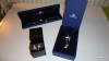 Vand o gama larga de bijuterii originale Swarovski si Thierry Mugler