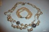 COLIER PERLE COMBINATE CU METAL ,  BRATARA LA SET