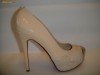 PANTOFI  CHRISTIAN  LOUBOUTIN  PUMPS NUDE DIN PIELE