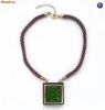 Colier din aliaj inoxidabil placat cu aur, rasina si ornament verde sticlos, snur matase maro(nunta,ocazie,eveniment)