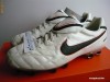 GHETE FOTBAL NIKE TIEMPO LEGEND III  ORIGINALE !!! MARIMEA 45