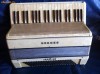 Vand acordeon Hohner Verdi III B, 120 basi, 4 registre, in stare perfecta de functionare.
