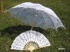 SET UMBRELA SI EVANTAI DIN DANTELA BATTENBERG PENTRU O MIREASA DEOSEBITA