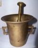 MOJAR PISALOG PIUA DIN BRONZ MASIV CU PIULITA 2 TORTITE VECHI PESTE 70 ANI OBIECT DE COLECTIE CCA 3,5KG 12CM INALTIME 13CM DIAMETRU SUS CIFRA 3 Stanta