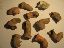 Pipe medievale (turcesti). photo Pipe medievale (turcesti).