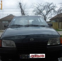 dezmembrez  opel kadett e caravan