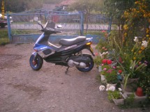 SCUTER 125CC AN2010 OMOLOGAT PE 49CC STARE BUNA  AMBRIAJ N     TEL:0751578793SIST;ANTIFURT ALARMA  2.700 LEI foto