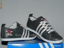 TENESI ADIDAS CHIC