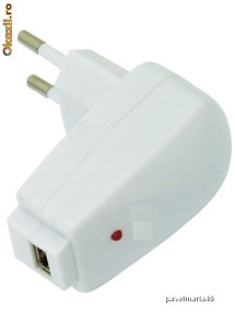 ALIMENTATOR USB foto