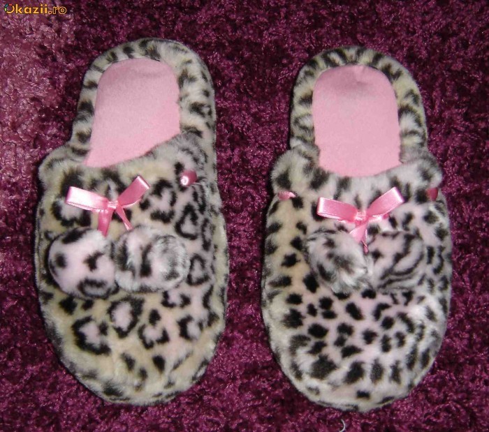 PapuceiSuperbi de casa Stil Animal Printat cu ciucurei, Roz! foto mare