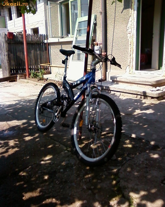 vand bicicleta MTB foto mare