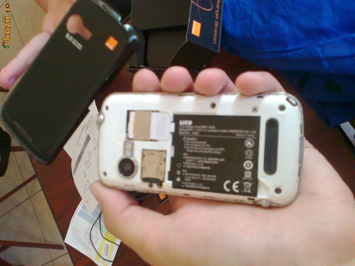 Telefon BOSTON TOUCHSCREEN 370 LEI NEGOCIABIL foto mare
