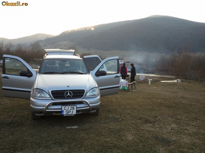 Vand mercedes ML 270 foto mare