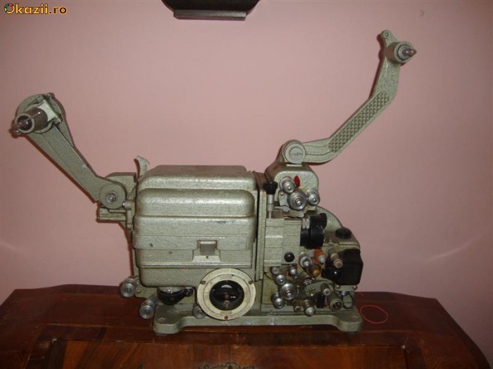proiector de cinematograf(IOR Bucuresti) foto mare