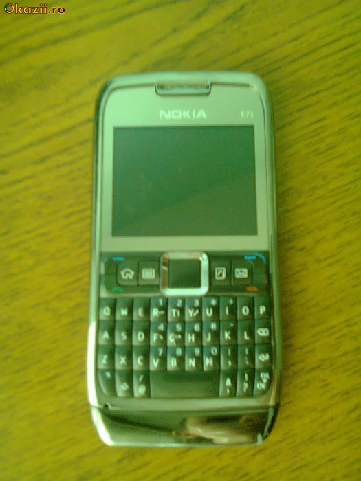 URGENT nokia e71! foto mare