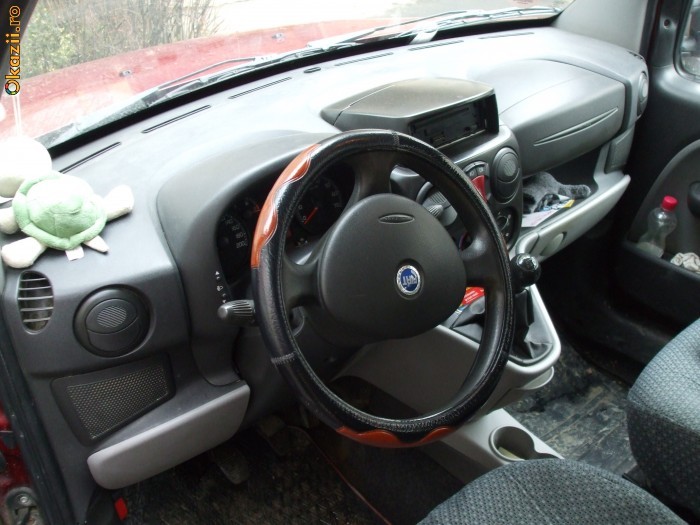 Fiat Doblo foto mare