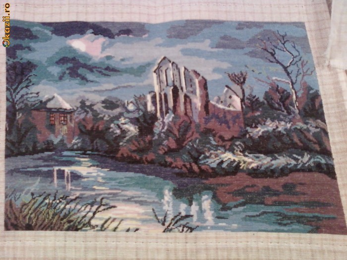 goblene cusute de pitesti. foto mare