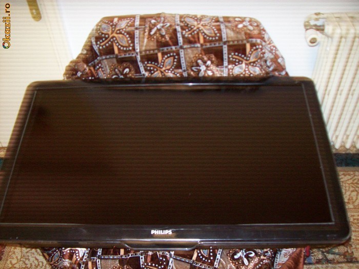 televizor philips 47PFL5604H/12 DIAGONALA 119CM ful hd intrare pc , hdmi , dvd . bocsele se aud souroand foto mare