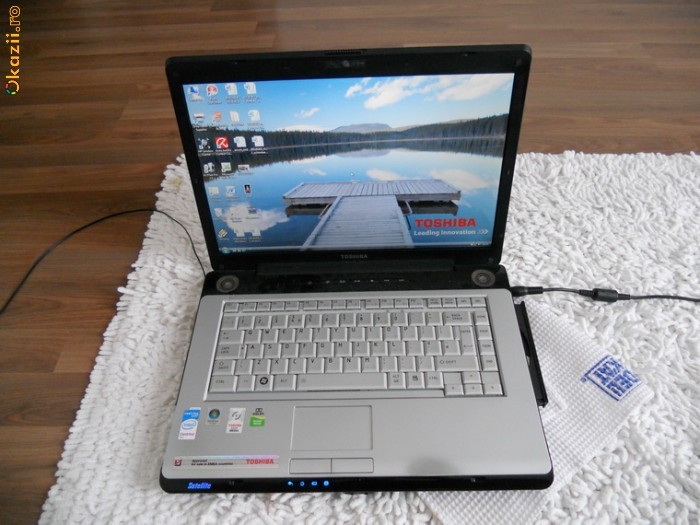 LAPTOP TOSHIBA A200-1N2 foto mare