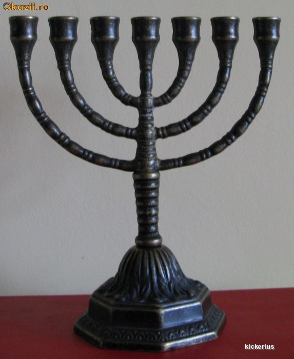 Menorah din alama foto mare